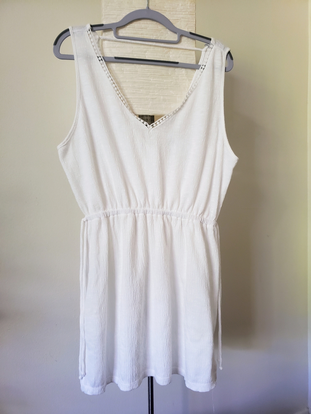 Kona Sol White Tank Dress Women's Medium Crochet Trim Beach Cover Up